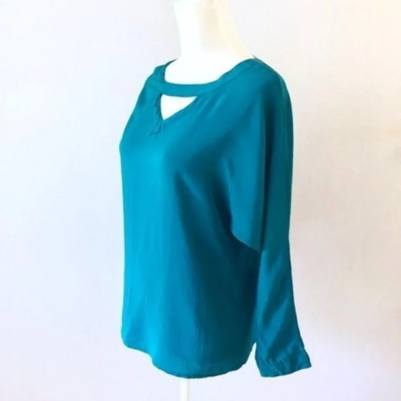 Jack Mulqueen Teal Silk Cutout Bar Back Blouse Top - Picture 3 of 4